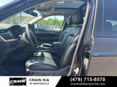 2023 Jeep Grand Cherokee L Limited - 4WD / PANO ROOF / ONE OWNER