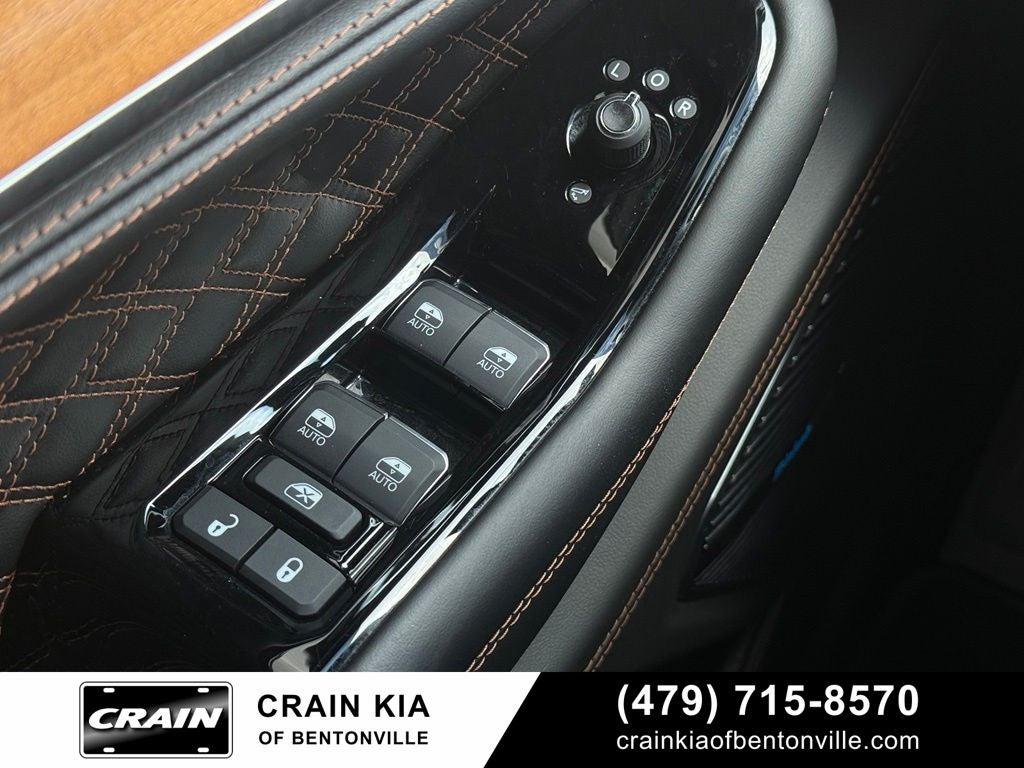 2025 Jeep Grand Cherokee L Summit - 4WD / PANORAMIC SUNROOF