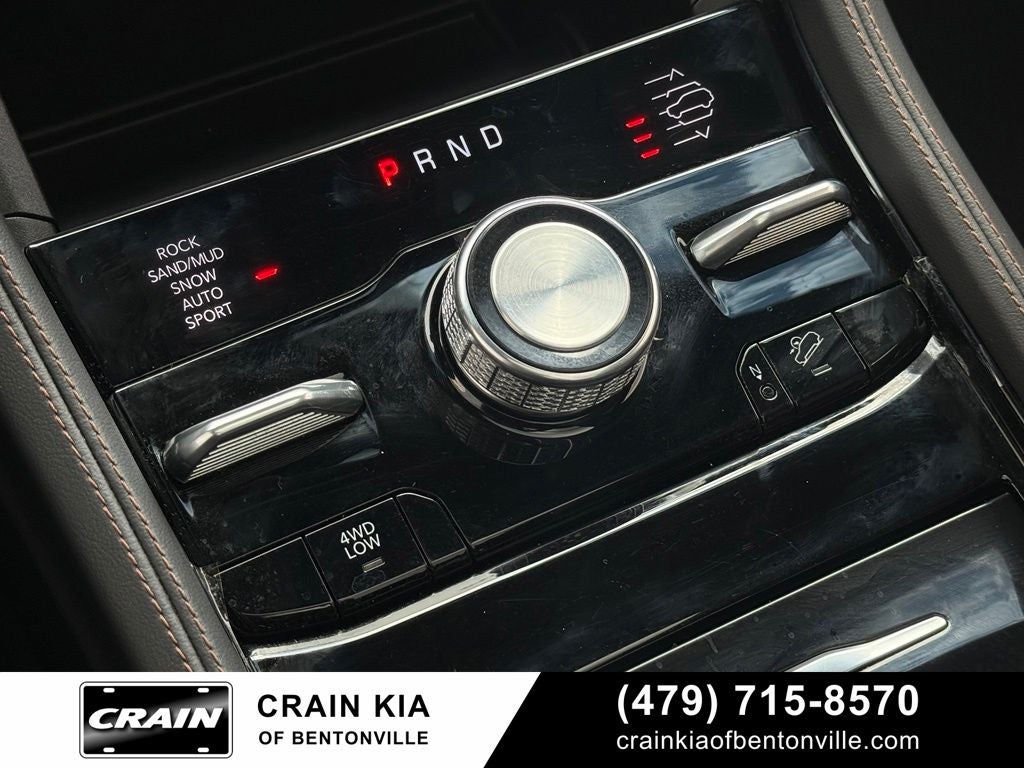 2025 Jeep Grand Cherokee L Summit - 4WD / PANORAMIC SUNROOF