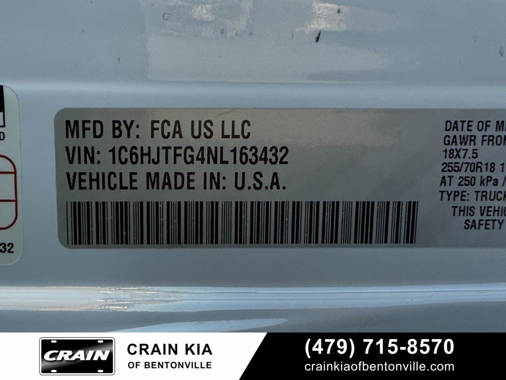 2022 Jeep Gladiator Overland - 4WD / CLEAN CARFAX