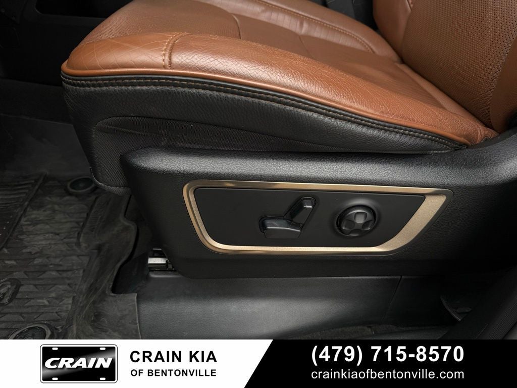 2020 RAM 1500 Limited - 4WD / PANORAMIC SUNROOF / LIFTED!