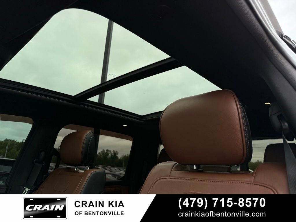 2020 RAM 1500 Limited - 4WD / PANORAMIC SUNROOF / LIFTED!