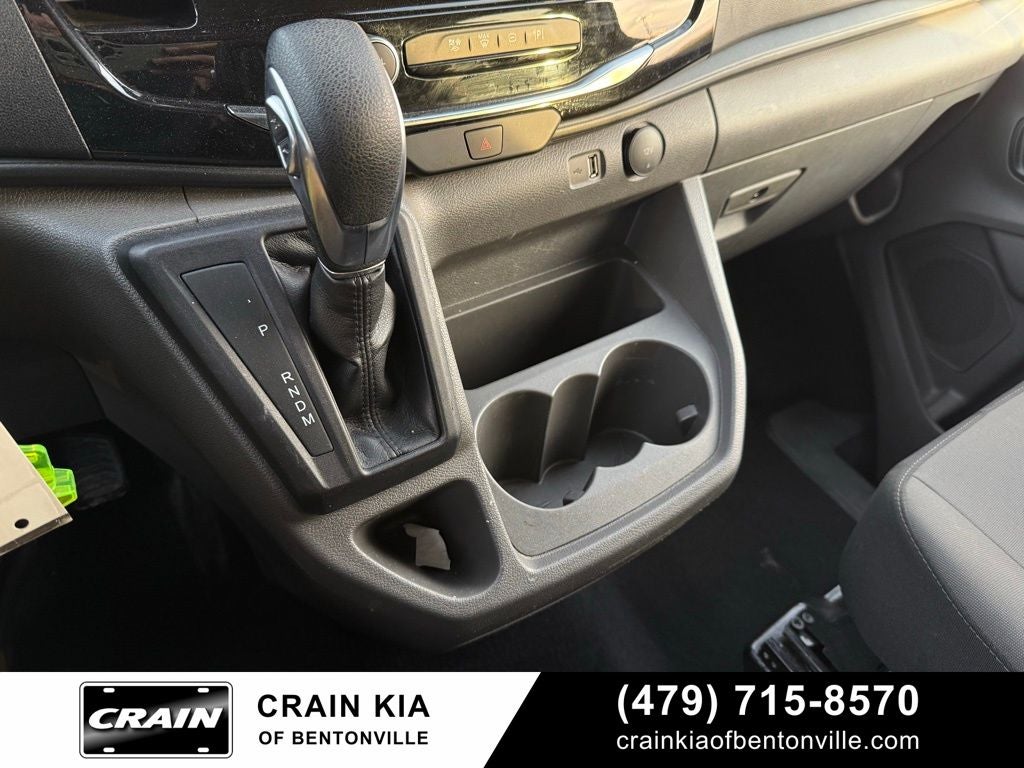 2024 Ford Transit-350 XLT - 12 PASSENGER / CLEAN CARFAX / ONE OWNER