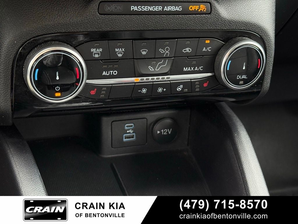 2022 Ford Escape SEL - AWD / CLEAN CARFAX