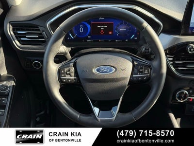 2022 Ford Escape Titanium - AWD / PANORAMIC SUNROOF / CLEAN CARFAX