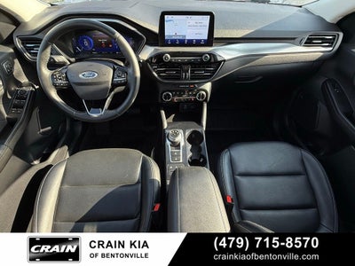 2022 Ford Escape Titanium - AWD / PANORAMIC SUNROOF / CLEAN CARFAX