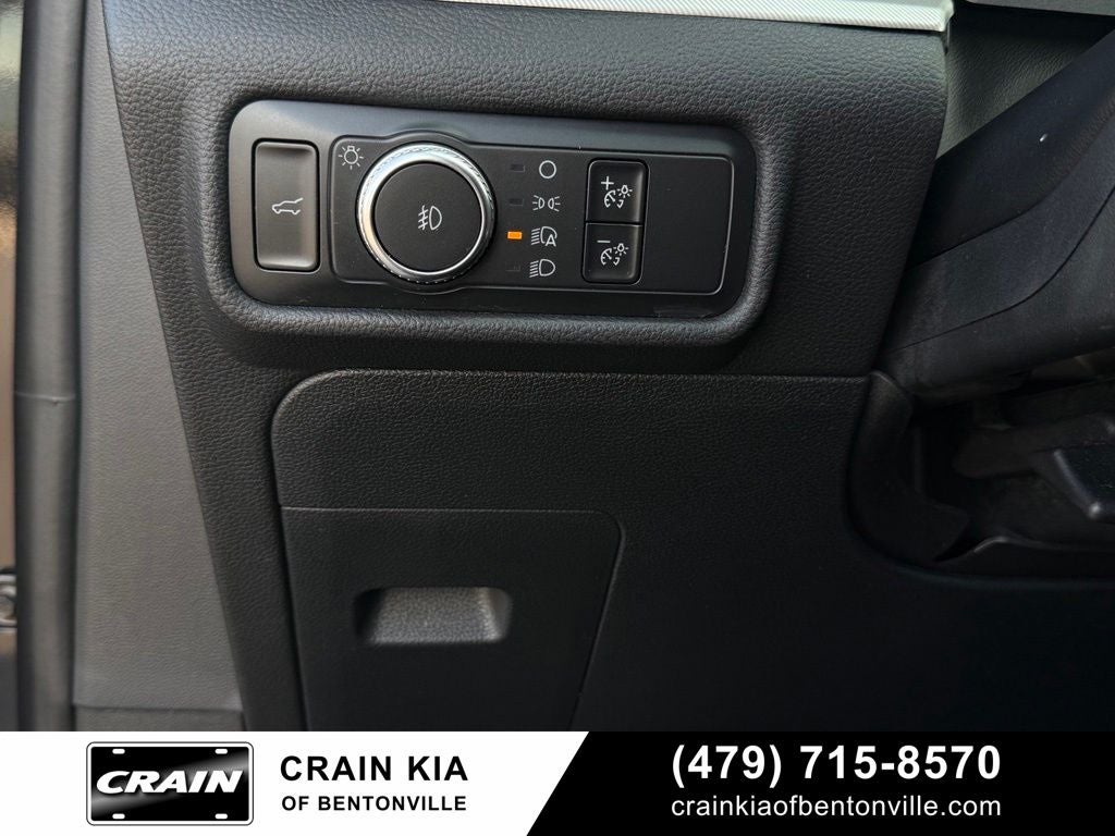 2020 Ford Explorer XLT - 4WD / PANORAMIC SUNROOF / CLEAN CARFAX