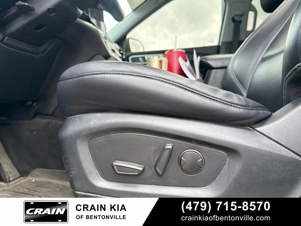 2022 Ford Explorer XLT - 4WD / PANORAMIC SUNROOF / CLEAN CARFAX