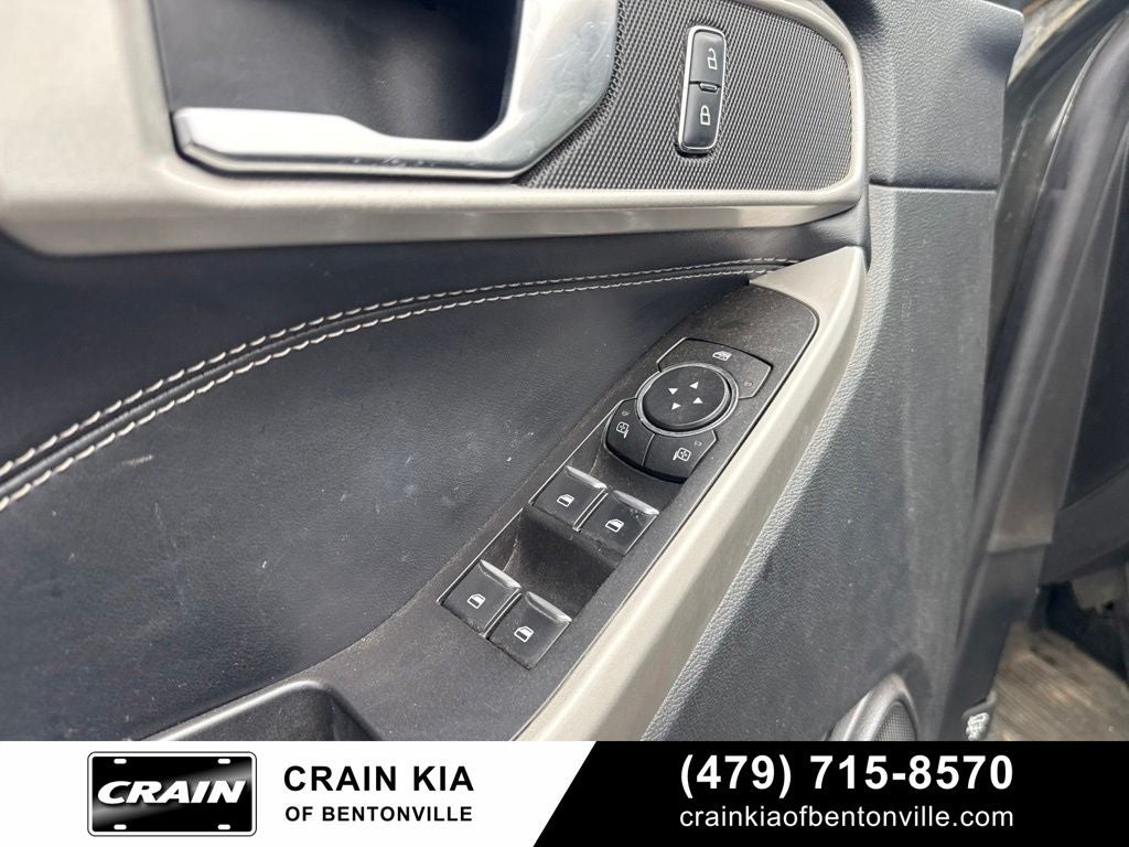 2022 Ford Explorer XLT - 4WD / PANORAMIC SUNROOF / CLEAN CARFAX