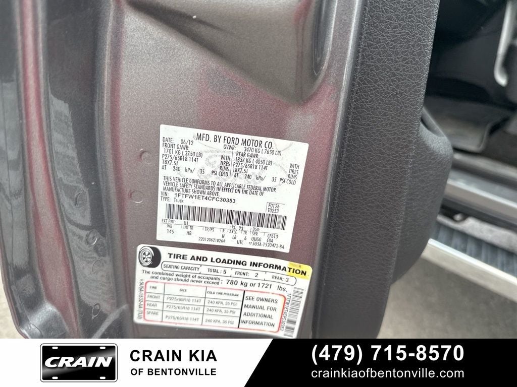 2012 Ford F-150 Lariat - 4WD / LIFTED!