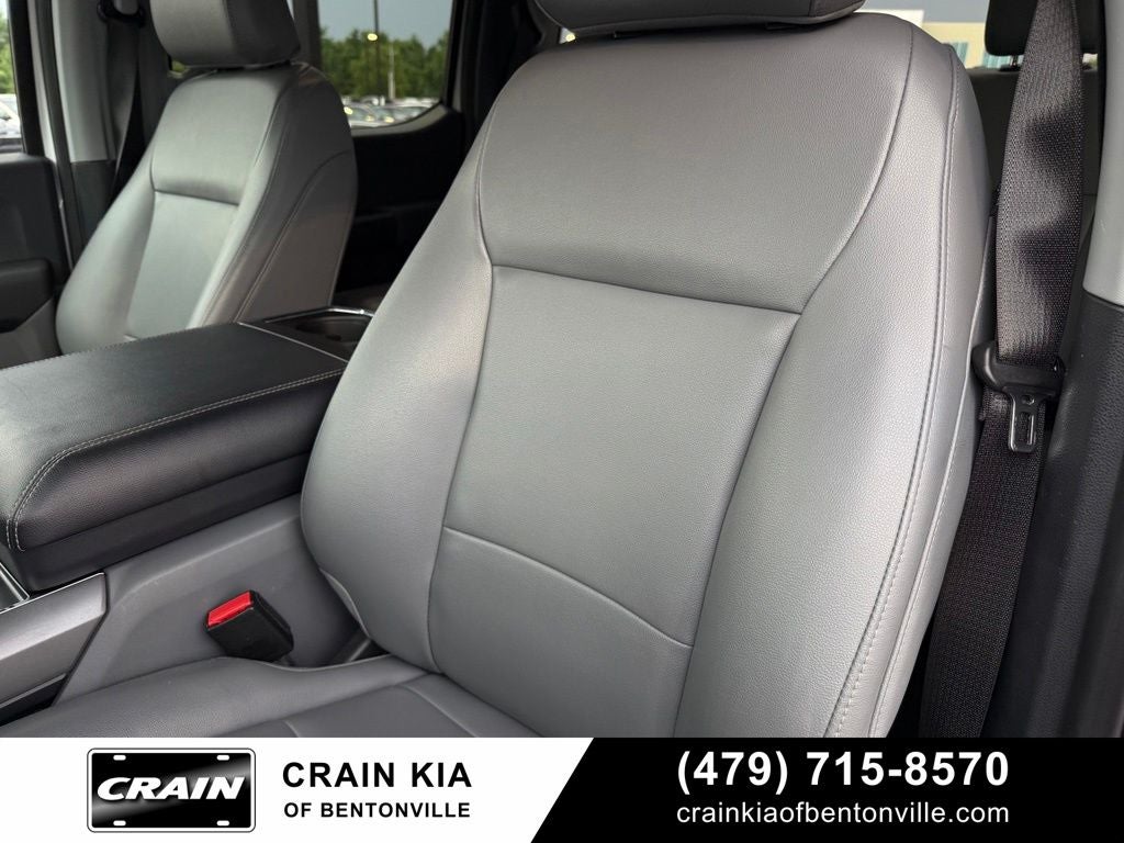 2022 Ford F-150 Lightning Pro - AWD / CLEAN CARFAX / ONE OWNER
