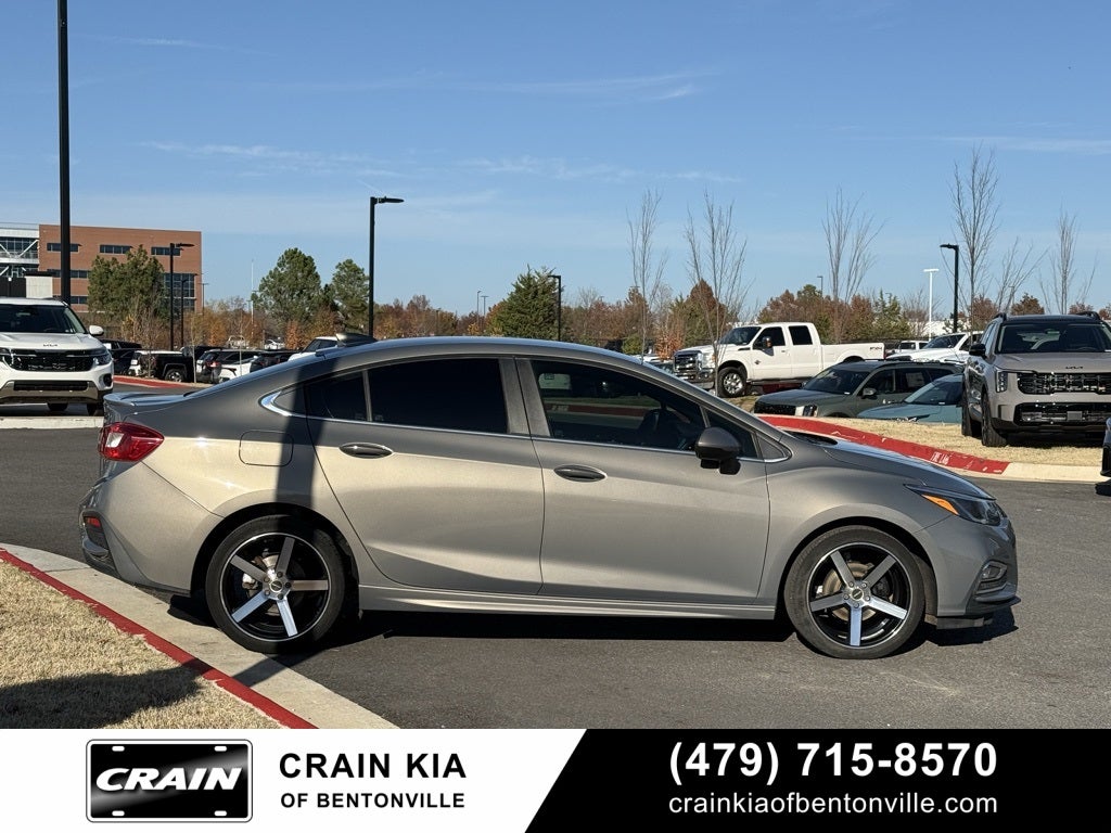 2017 Chevrolet Cruze LT - CLEAN CARFAX / RS PACKAGE