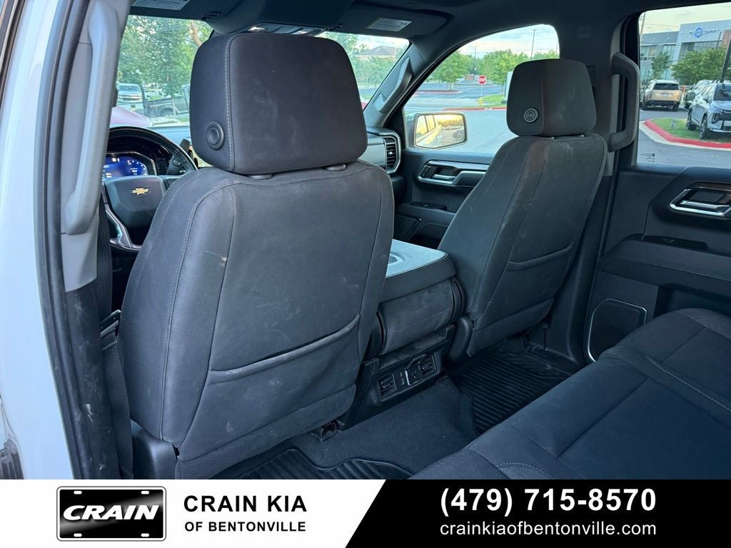 2023 Chevrolet Silverado 1500 LT - 4WD / CLEAN CARFAX / ONE OWNER