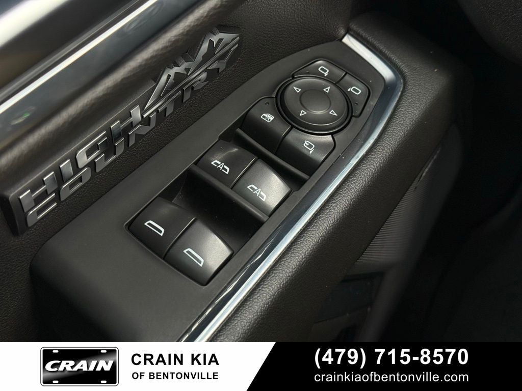 2022 Chevrolet Silverado 1500 High Country - 4WD / SUNROOF / ONE OWNER