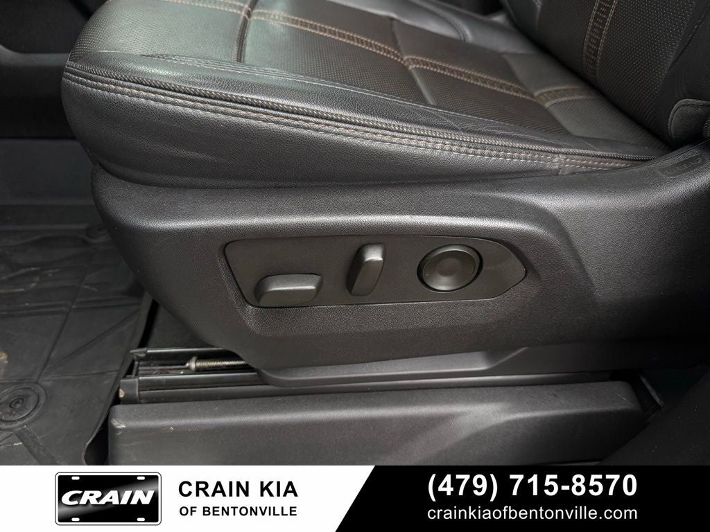 2022 Chevrolet Silverado 1500 High Country - 4WD / SUNROOF / ONE OWNER