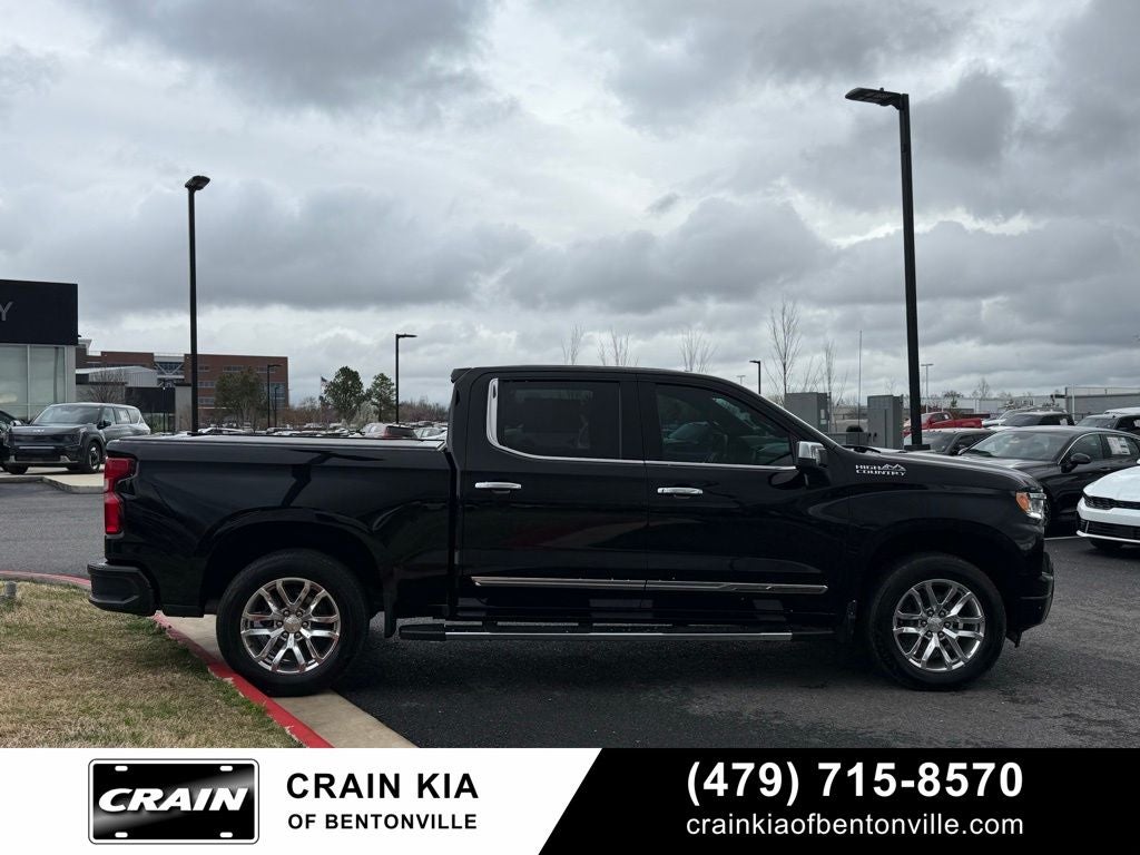 2022 Chevrolet Silverado 1500 High Country - 4WD / SUNROOF / ONE OWNER