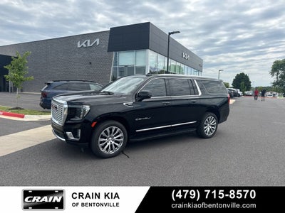2022 GMC Yukon XL Denali - 4WD / CLEAN CARFAX