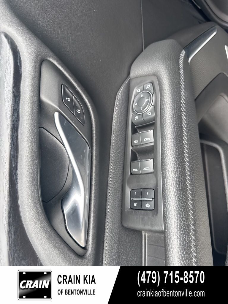 2022 GMC Yukon XL Denali - 4WD / CLEAN CARFAX