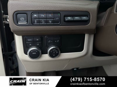 2022 GMC Yukon XL Denali - 4WD / CLEAN CARFAX / ONE OWNER