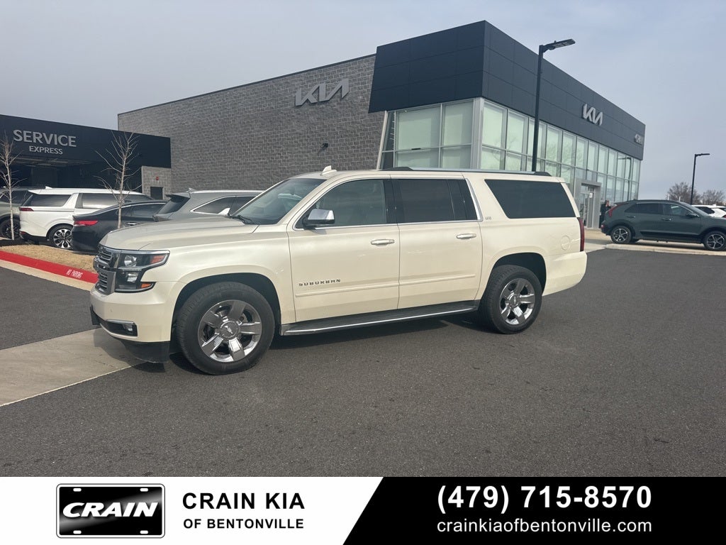 2015 Chevrolet Suburban LTZ - 4WD / SUNROOF / DVD / CLEAN CARFAX