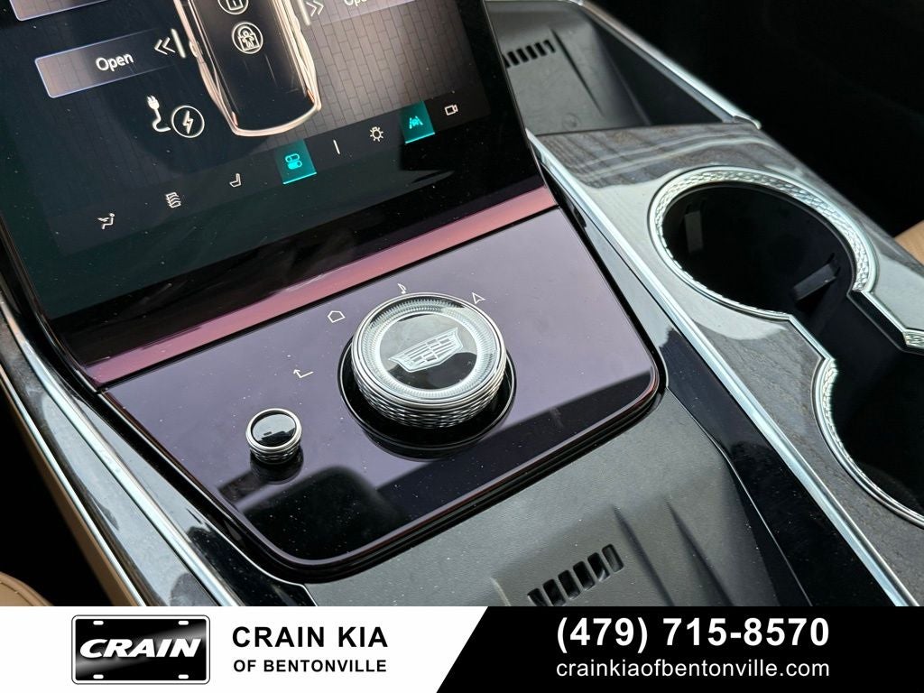 2026 Cadillac ESCALADE IQL Premium Luxury - $156,315 MSRP - AWD / PANORAMIC SUNROOF