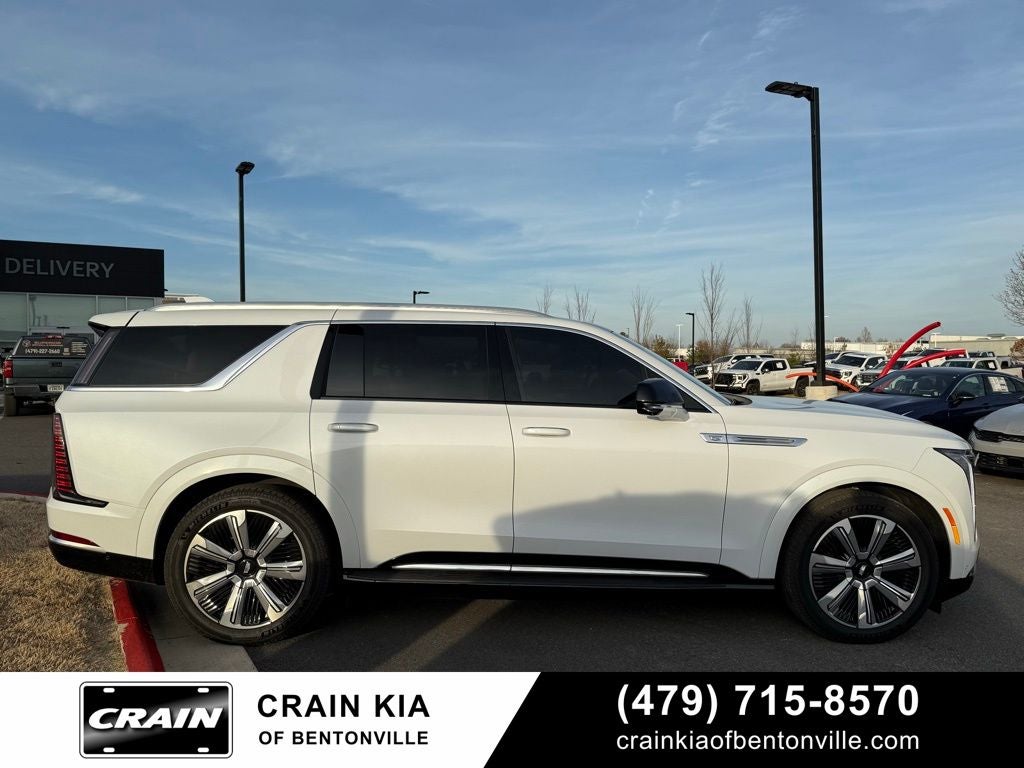 2026 Cadillac ESCALADE IQL Premium Luxury - $156,315 MSRP - AWD / PANORAMIC SUNROOF