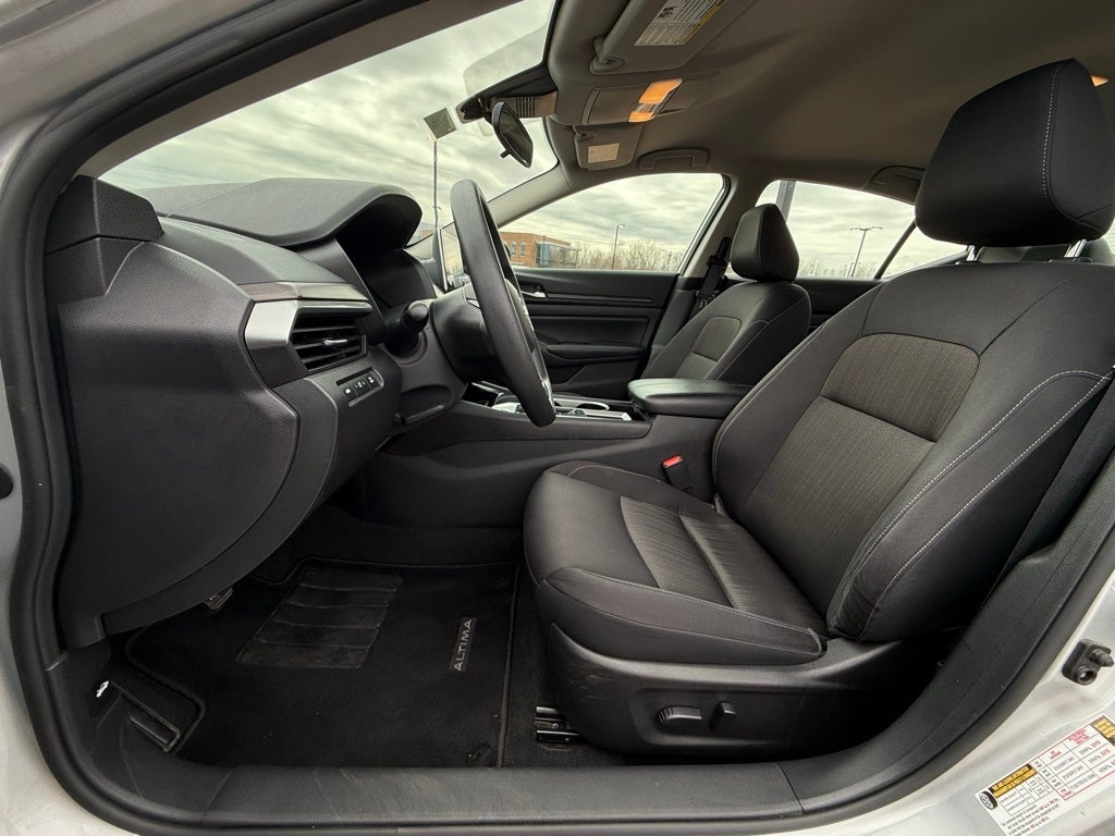 2024 Nissan Altima 2.5 SV - CLEAN CARFAX / ONE OWNER