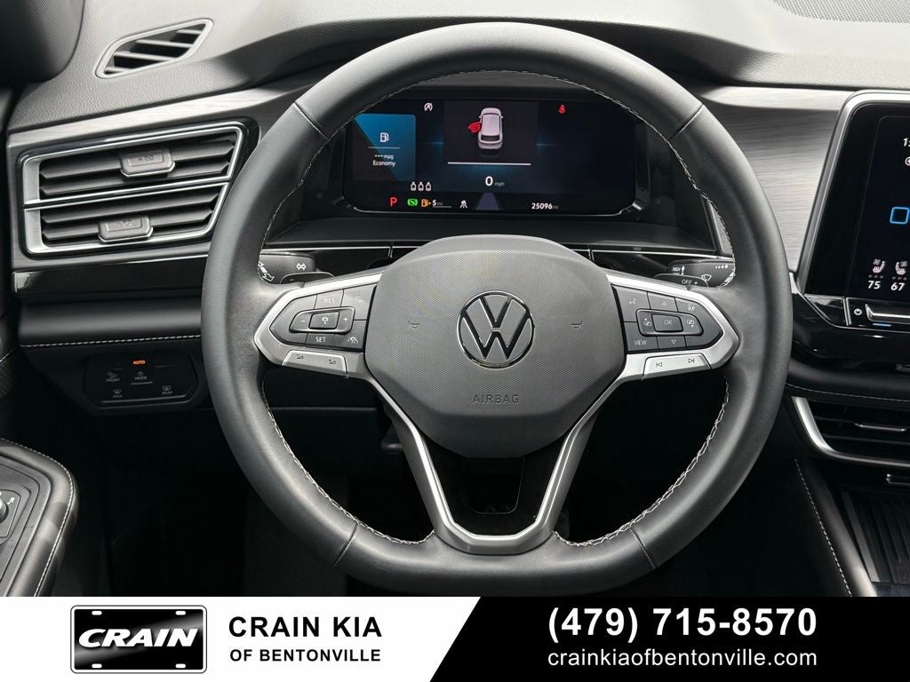 2025 Volkswagen Atlas Cross Sport 2.0T SE w/Technology - AWD / CLEAN CARFAX / ONE OWNER