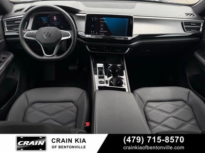 2025 Volkswagen Atlas Cross Sport 2.0T SE w/Technology - AWD / CLEAN CARFAX / ONE OWNER