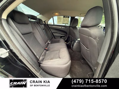 2022 Chrysler 300 Touring - CLEAN CARFAX / ONE OWNER