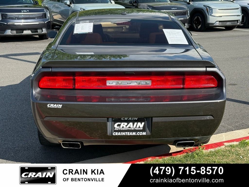 2013 Dodge Challenger SXT - CLEAN CARFAX HISTORY