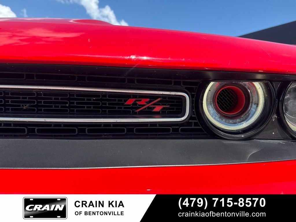 2017 Dodge Challenger R/T - CLEAN CARFAX / SUNROOF
