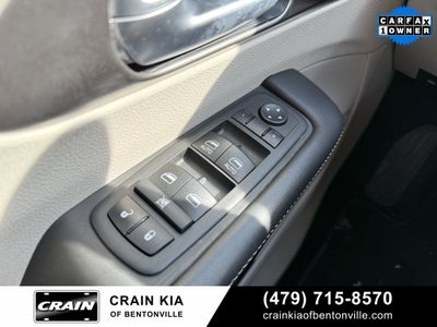 2024 Chrysler Pacifica Touring L - CLEAN CARFAX / ONE OWNER