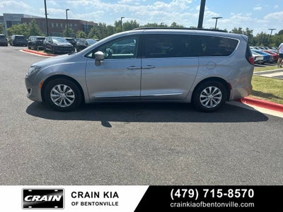 2017 Chrysler Pacifica Touring L