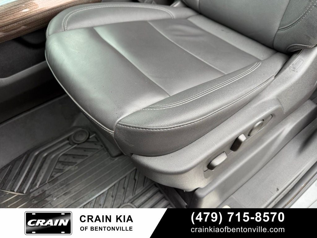 2025 Chevrolet Silverado 1500 RST - 4WD / CLEAN CARFAX / ONE OWNER