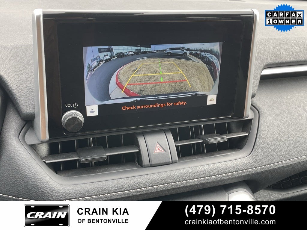 2024 Toyota RAV4 XLE - CLEAN CARFAX / ONE OWNER