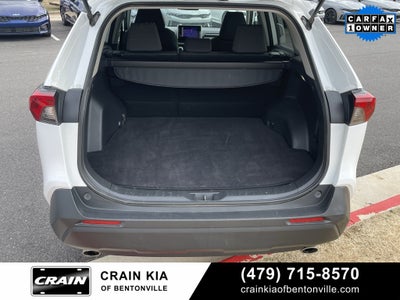 2024 Toyota RAV4 XLE - CLEAN CARFAX / ONE OWNER
