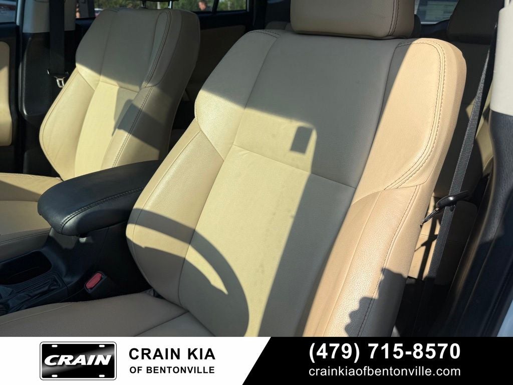2014 Toyota RAV4 Limited - SUNROOF