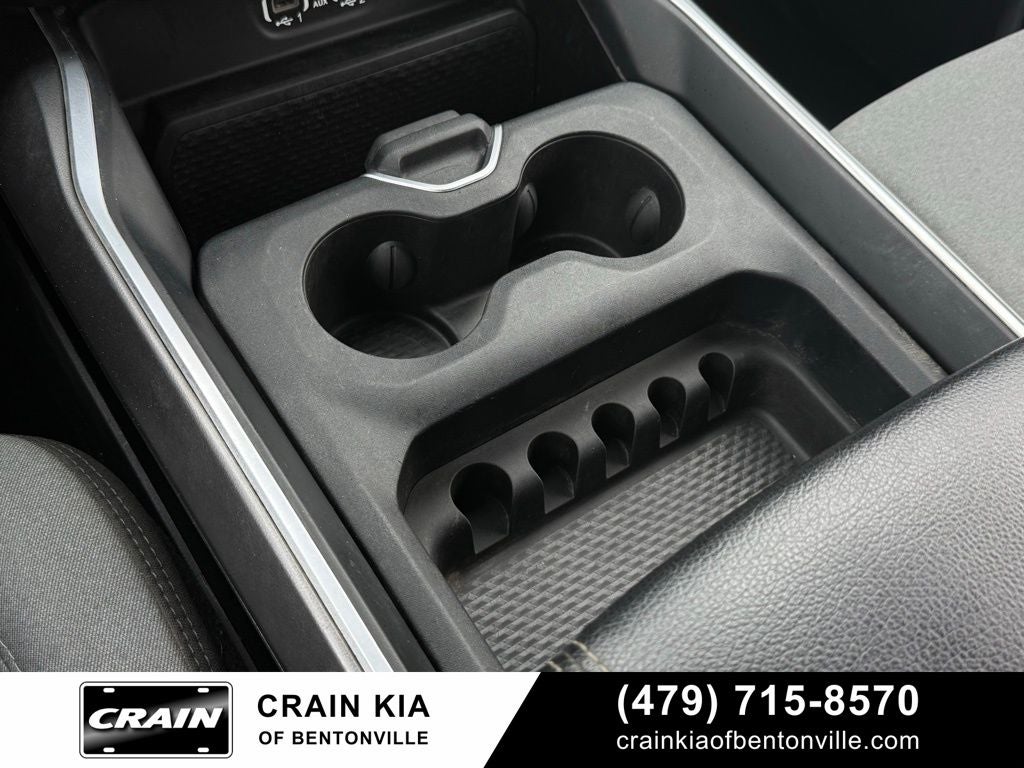 2024 RAM 2500 Big Horn - 4WD / CARFAX ONE OWNER