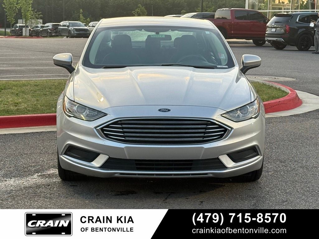 2017 Ford Fusion SE - CLEAN CARFAX