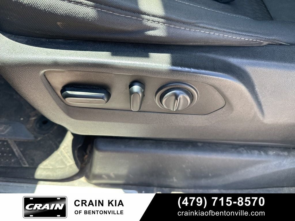 2019 Chevrolet Silverado 1500 RST - 4WD / CLEAN CARFAX
