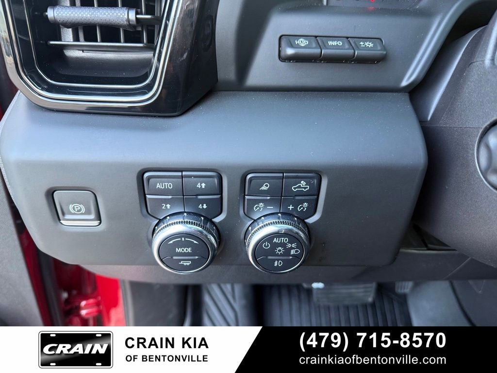 2024 GMC Sierra 1500 AT4 Premium - 4WD / SUNROOF / CLEAN CARFAX