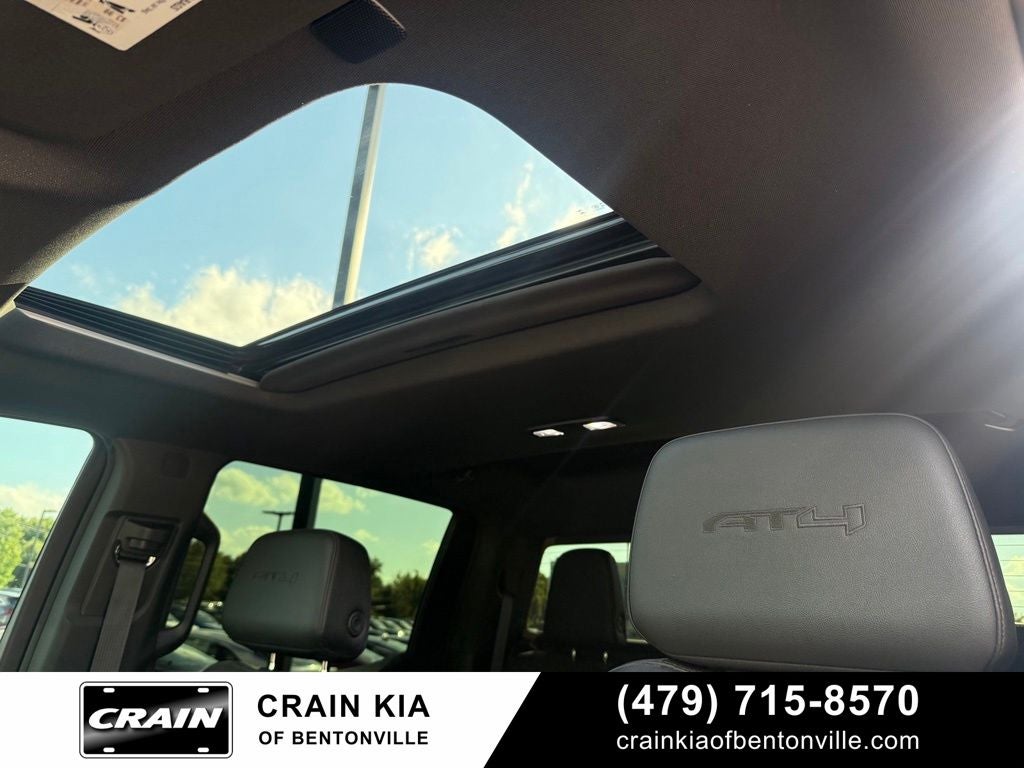 2024 GMC Sierra 1500 AT4 Premium - 4WD / SUNROOF / CLEAN CARFAX