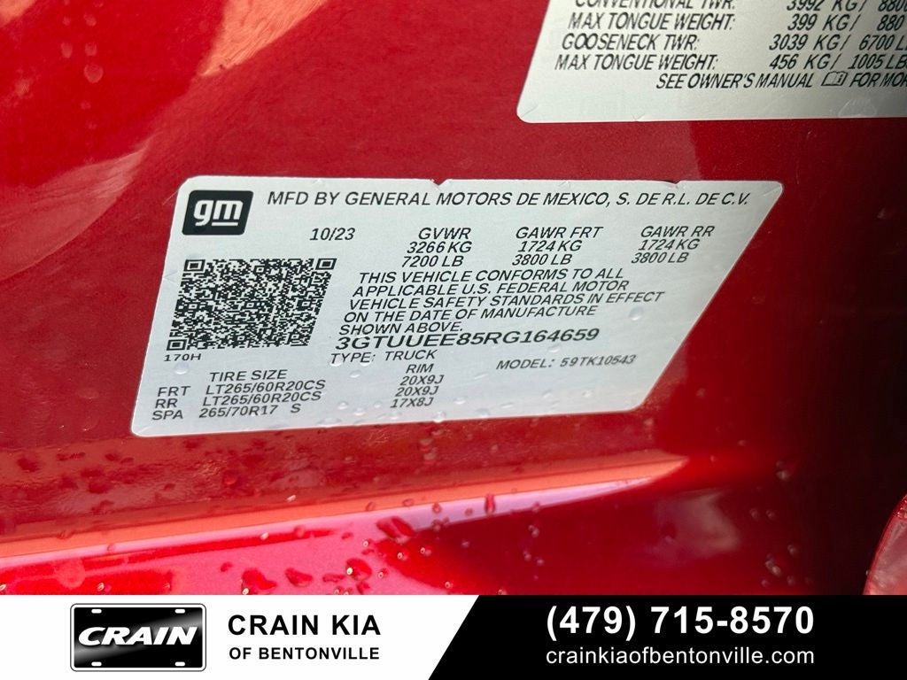 2024 GMC Sierra 1500 AT4 Premium - 4WD / SUNROOF / CLEAN CARFAX