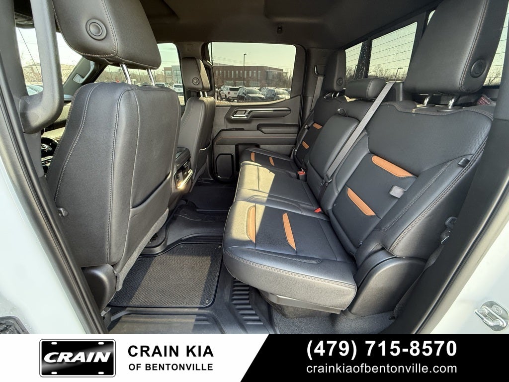 2023 GMC Sierra 1500 AT4 - 4WD / CLEAN CARFAX