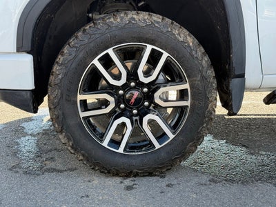 2023 GMC Sierra 1500 AT4 - 4WD / CLEAN CARFAX