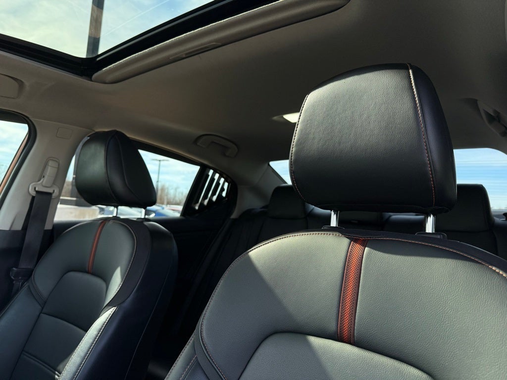 2021 Nissan Sentra SR - SUNROOF / SR PREMIUM