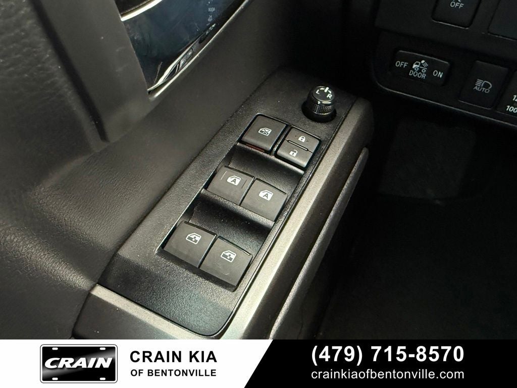 2023 Toyota Tacoma TRD Sport V6 - CLEAN CARFAX