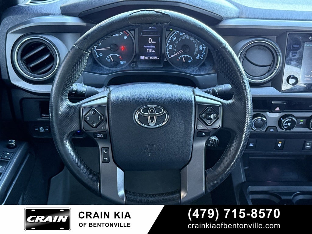 2017 Toyota Tacoma SR V6 - 4WD / LIFTED! / CLEAN CARFAX