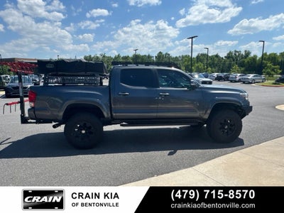 2017 Toyota Tacoma TRD Sport V6 - 4WD / CLEAN CARFAX / LIFTED!
